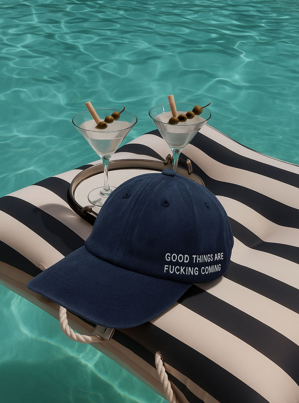 GORRA GOOD THINGS ARE F*CKING COMING